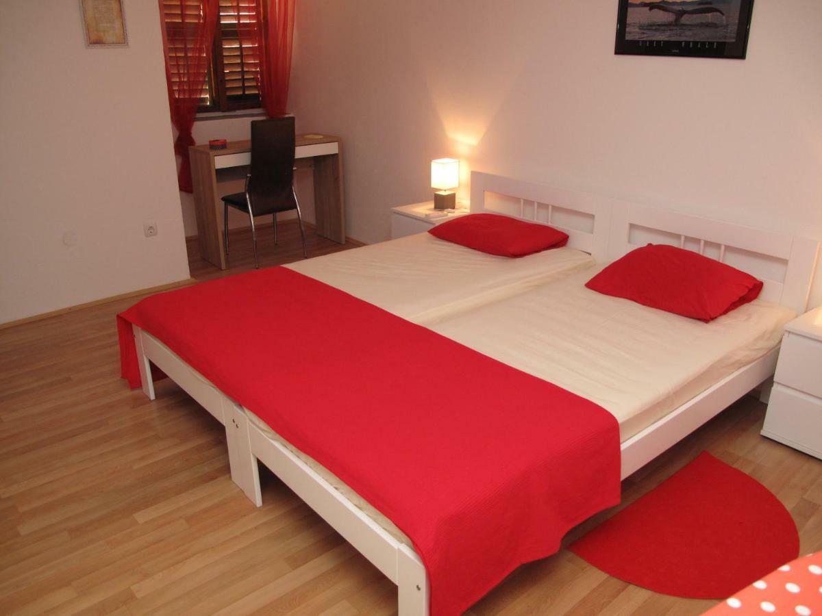 שיבניק Illy City Centre Apartment מראה חיצוני תמונה