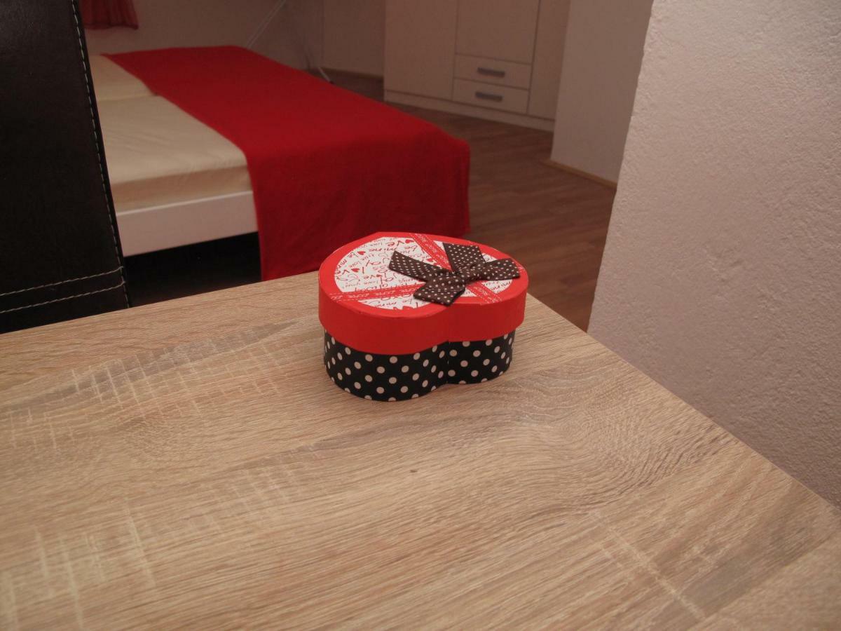 שיבניק Illy City Centre Apartment מראה חיצוני תמונה