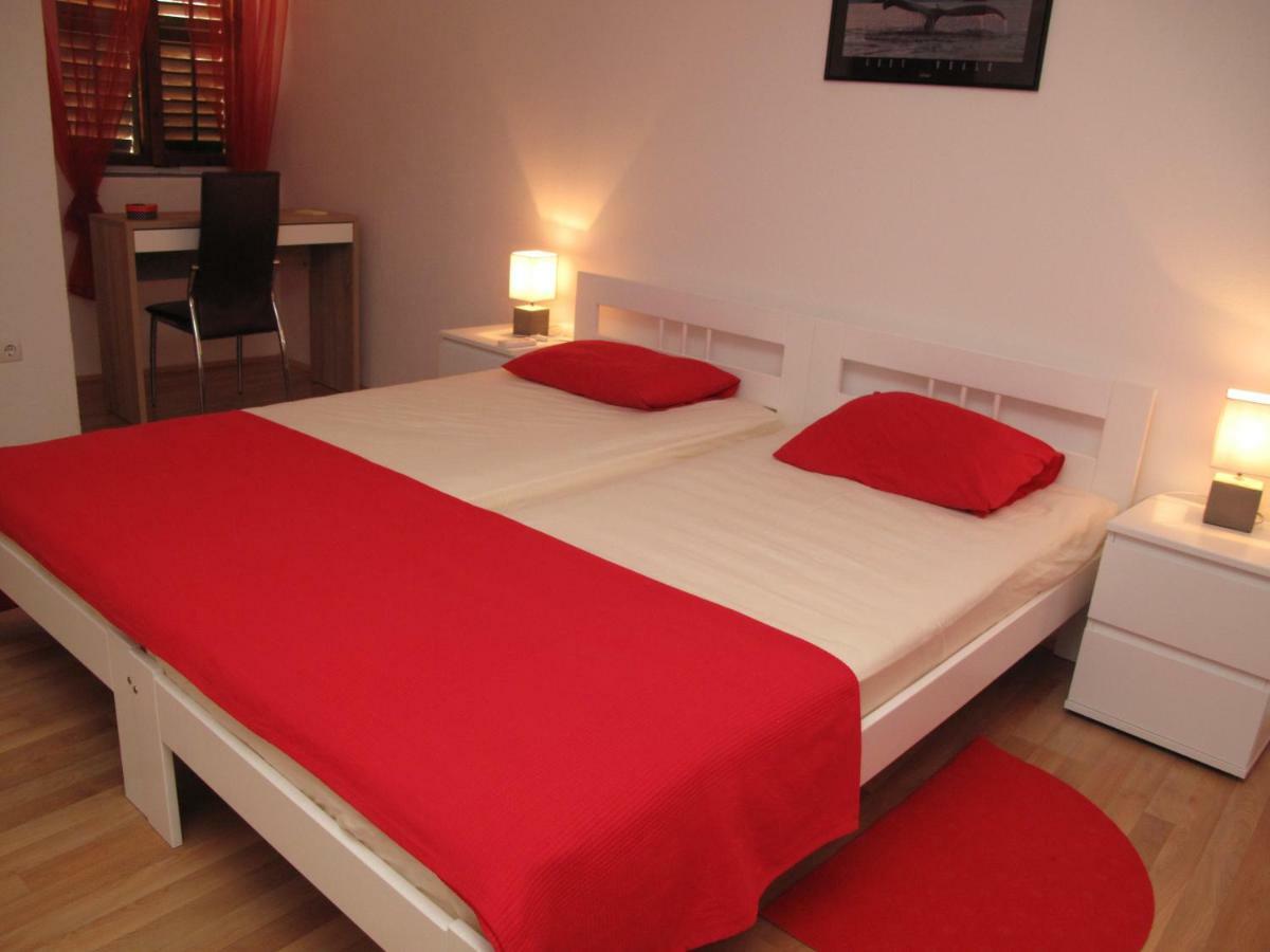 שיבניק Illy City Centre Apartment מראה חיצוני תמונה