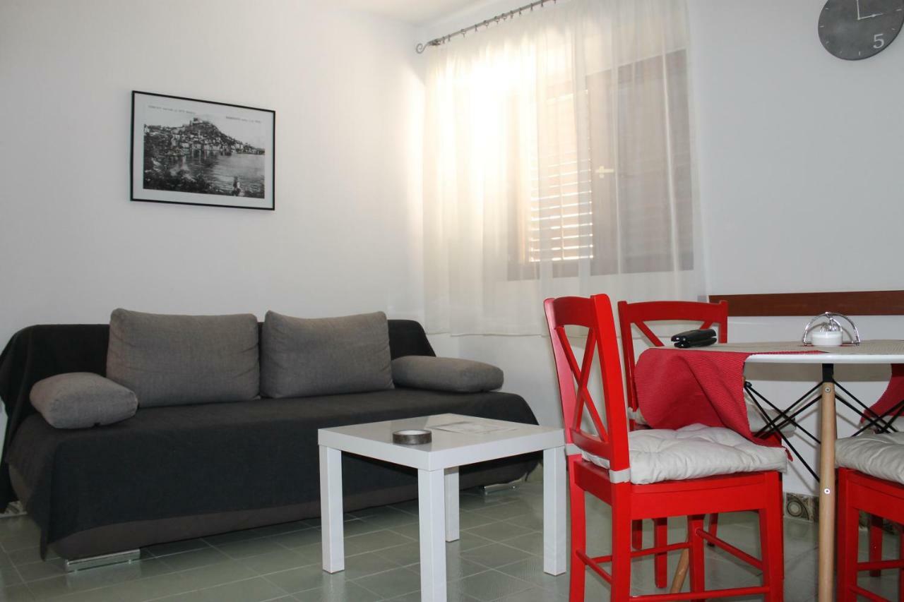 שיבניק Illy City Centre Apartment מראה חיצוני תמונה