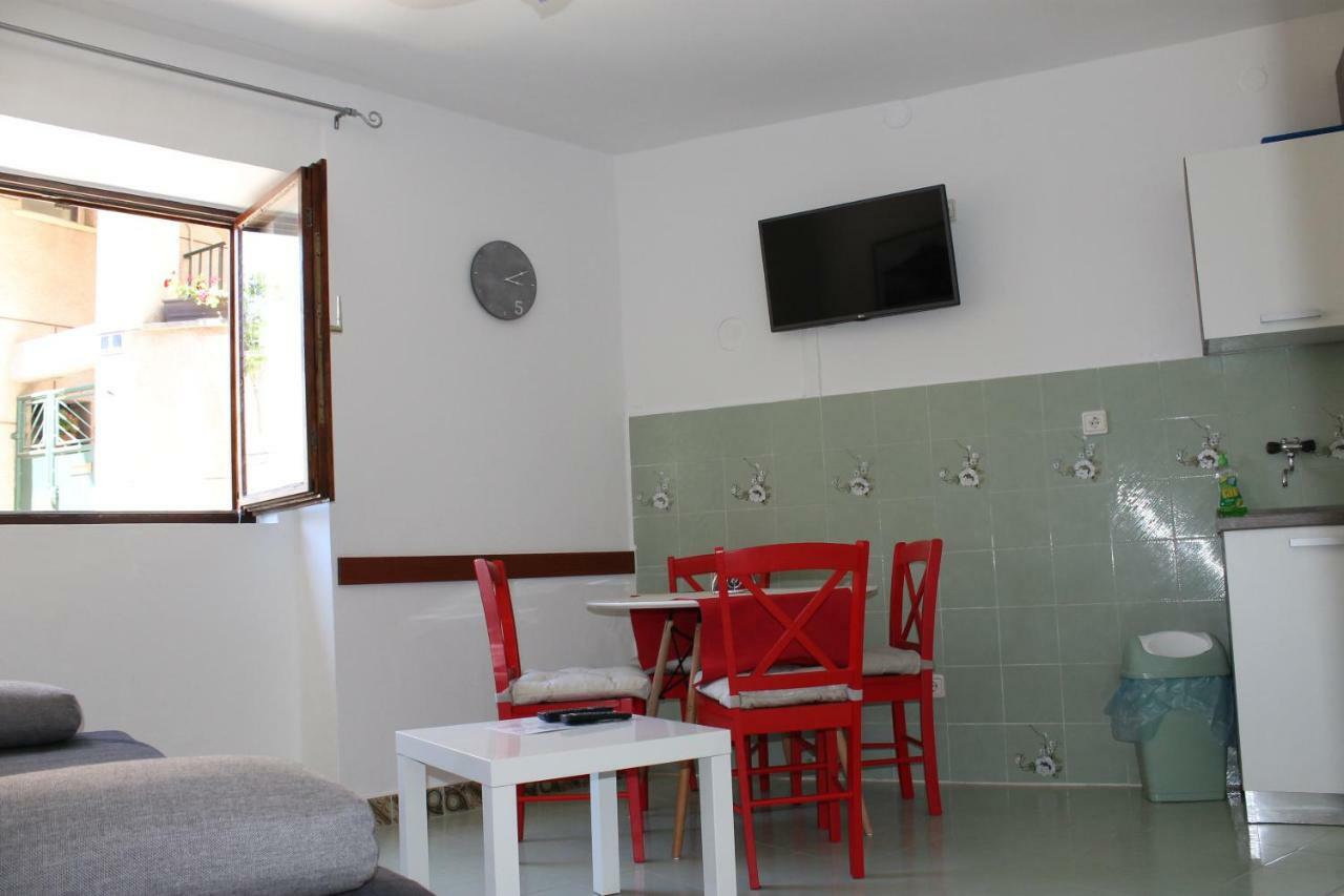 שיבניק Illy City Centre Apartment מראה חיצוני תמונה