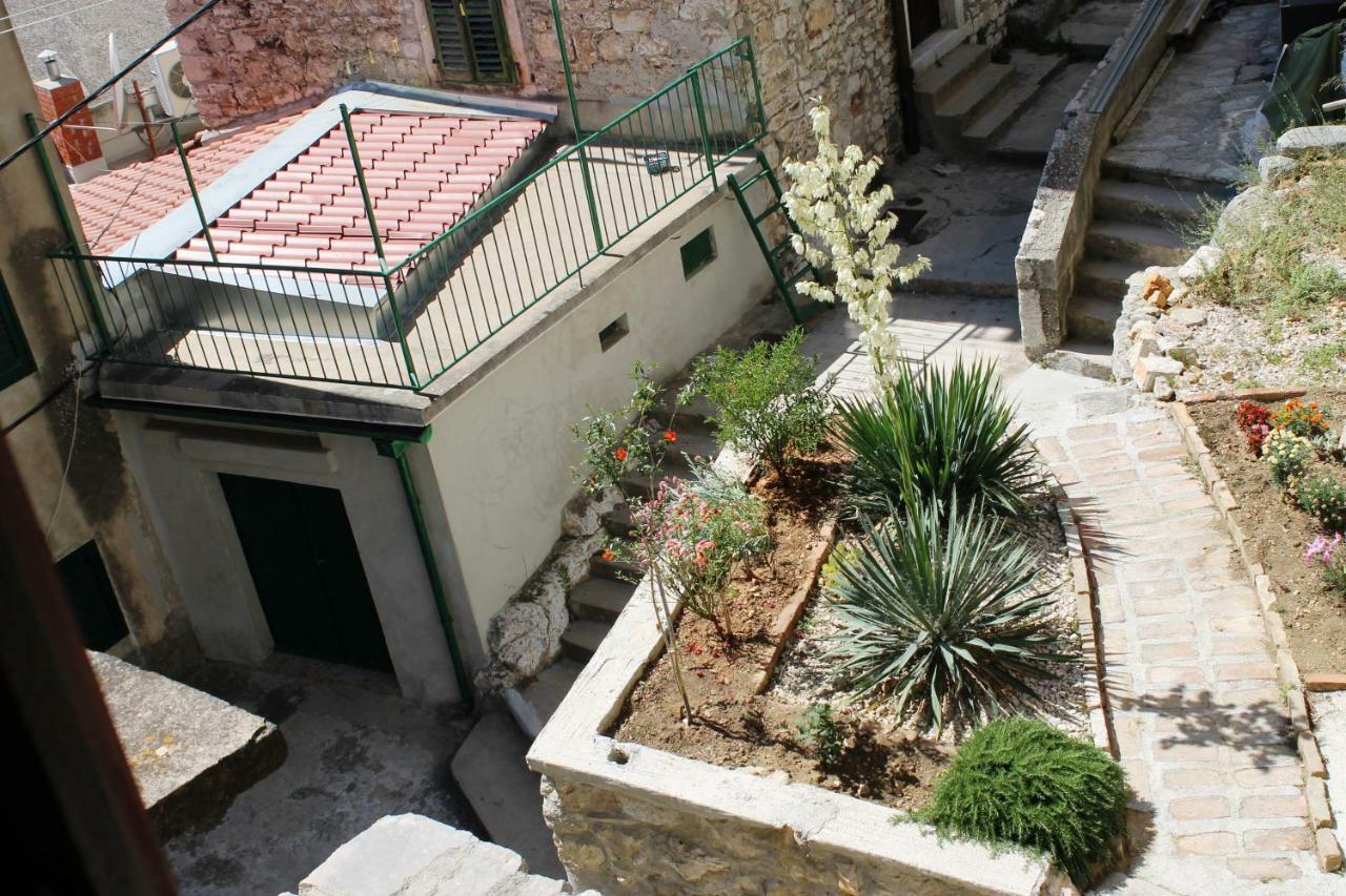 שיבניק Illy City Centre Apartment מראה חיצוני תמונה