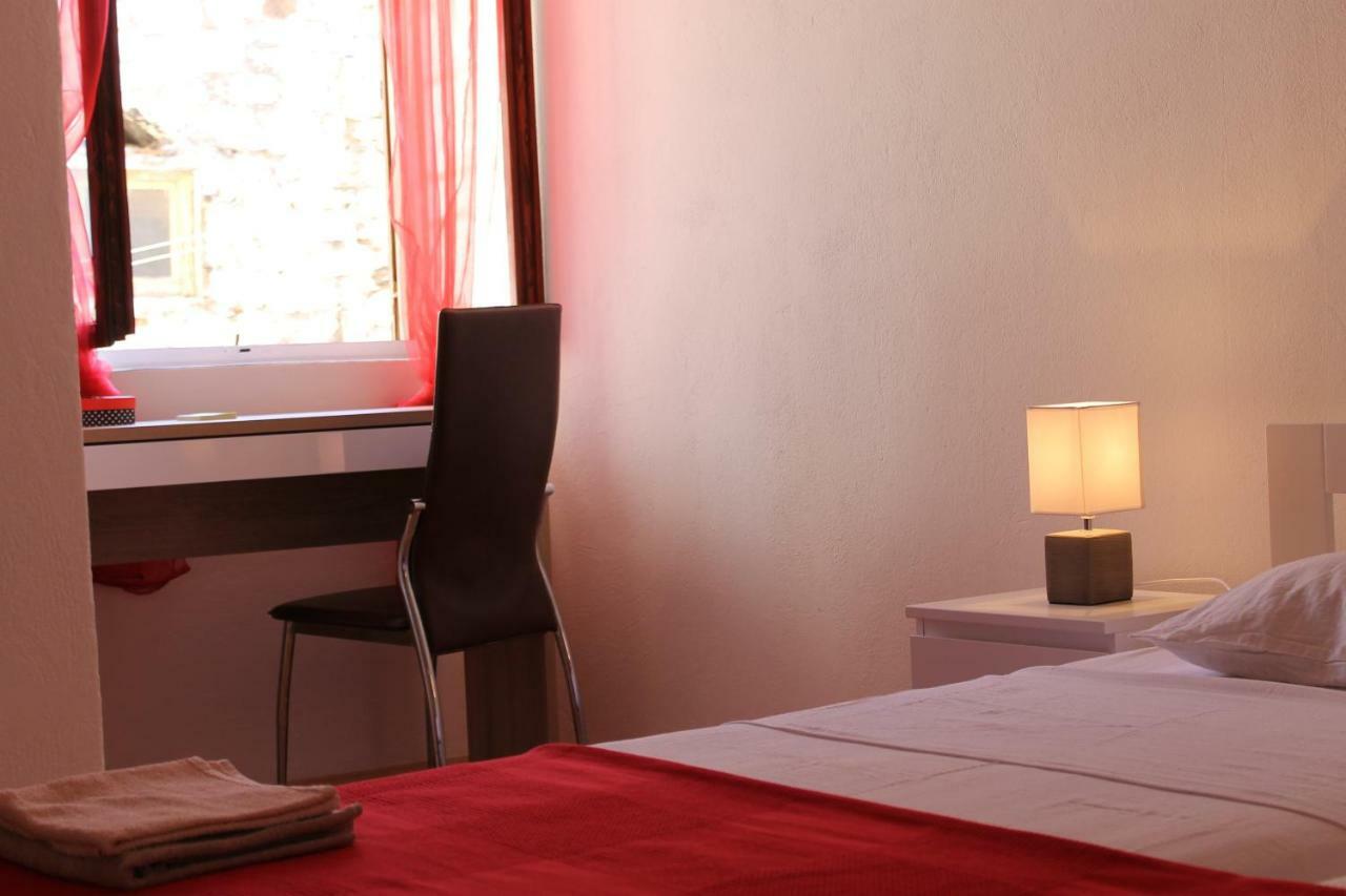 שיבניק Illy City Centre Apartment מראה חיצוני תמונה